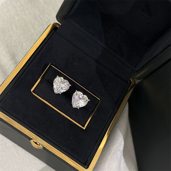 fashion designer earrings ear studs brand luxury casual jewelry classic letters golden silver diamond earring 8 styles
fashion designer earrings ear studs brand luxury casual jewelry classic letters golden silver diamond earring 8 styles