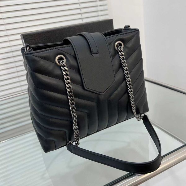 cosmetic bags cases women bags designers shoulder bag high texture messenger handbag large capacity chain shopping handbags metal letter lad
cosmetic bags cases women bags designers shoulder bag high texture messenger handbag large capacity chain shopping handbags metal letter lad