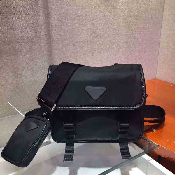 designer-designers messenger sling backpack nylon messenger bag mother bag men's and women's phone bag
designer-designers messenger sling backpack nylon messenger bag mother bag men's and women's phone bag