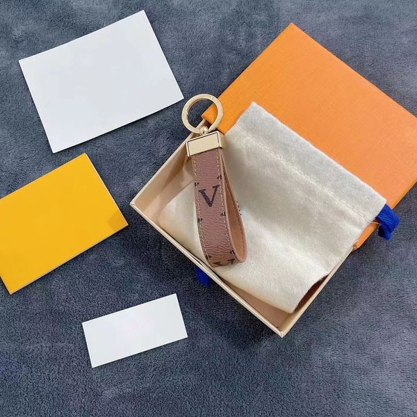 keychains designer leather keychain key chain buckle lovers car handmade keychains men women bag pendant accessories quality with box wholes, Silver
keychains designer leather keychain key chain buckle lovers car handmade keychains men women bag pendant accessories quality with box wholes, Silver
