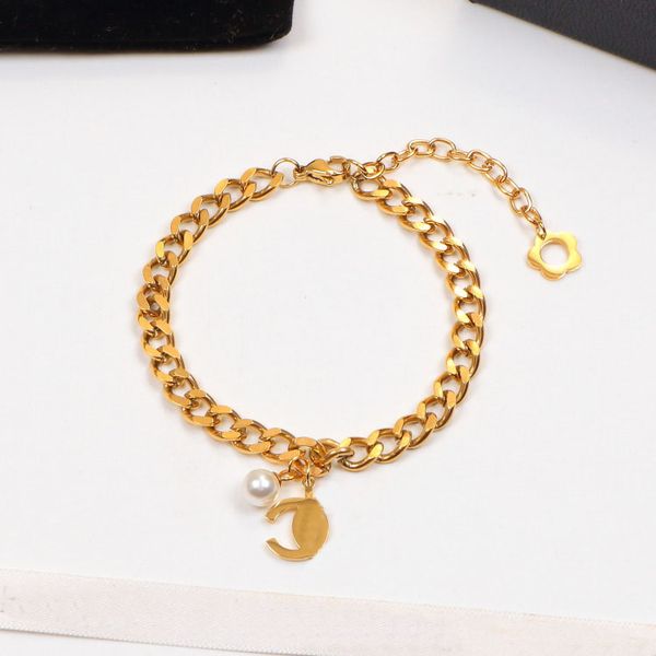 classic luxury designer titanium steel cuban chain pearl bracelet man woman hip hop letter flower quenched with fire bracelets valentine, Black
classic luxury designer titanium steel cuban chain pearl bracelet man woman hip hop letter flower quenched with fire bracelets valentine, Black