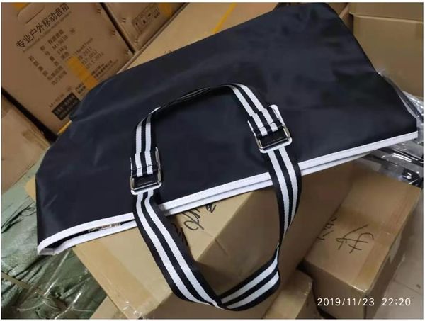 shopping bags totes bag designer handbag clutch woman luxury zipper wallet card holder coin purse men crossbody messenger bag briefcase back
shopping bags totes bag designer handbag clutch woman luxury zipper wallet card holder coin purse men crossbody messenger bag briefcase back