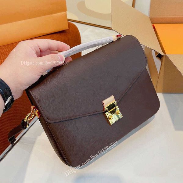 evening bags 2022 leather hobo for women shoulder bag chest pack lady tote flowers printing letter handbag presbyopic purse messenger bags
evening bags 2022 leather hobo for women shoulder bag chest pack lady tote flowers printing letter handbag presbyopic purse messenger bags