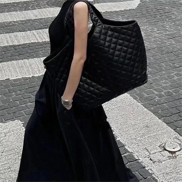 designers shoulder bags handbag cross body cloud messenger purse wallets tote letters plain twill shopping hasp zipper pocket women luxury w
designers shoulder bags handbag cross body cloud messenger purse wallets tote letters plain twill shopping hasp zipper pocket women luxury w