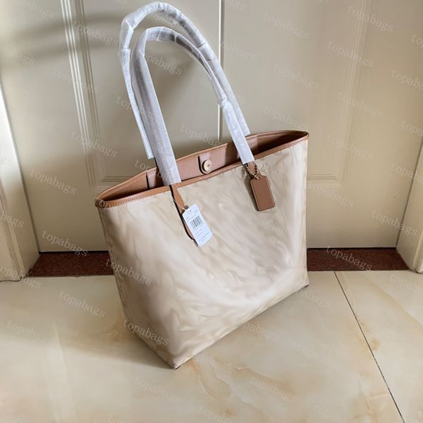new designer totes bags fashion designers womens handbags high-capacity real leather luxious ladies the tote bag casual shopping bags
new designer totes bags fashion designers womens handbags high-capacity real leather luxious ladies the tote bag casual shopping bags