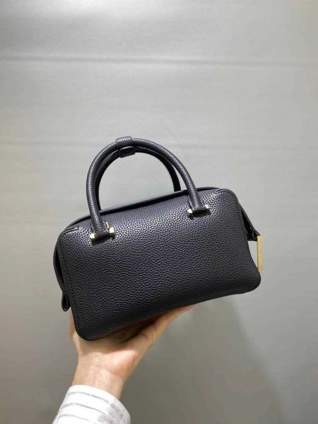 handbags delv fashion luxury bags genuine leather elegant classic one shoudler brillant pillow 2022 women's belgium single shoulder cro
handbags delv fashion luxury bags genuine leather elegant classic one shoudler brillant pillow 2022 women's belgium single shoulder cro