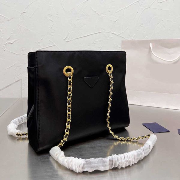 designer luxury women the tote bag fashion versatile handbags shoulder crossbody bags purse telfars totes large capacity saddle wallets 7a x
designer luxury women the tote bag fashion versatile handbags shoulder crossbody bags purse telfars totes large capacity saddle wallets 7a x