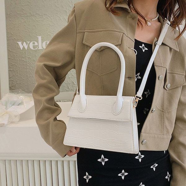 luxury classic tote bag 16 colors womens mens bags cosmetic pouch hangbag caviar gold chain crossbody designer totes oneshoulder bag
luxury classic tote bag 16 colors womens mens bags cosmetic pouch hangbag caviar gold chain crossbody designer totes oneshoulder bag