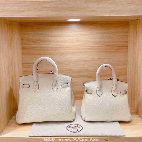 pure women leather 2021 new women's flip platinum bag fashion atmosphere trend shoulder have logo purses ladies clutch handbags evening
pure women leather 2021 new women's flip platinum bag fashion atmosphere trend shoulder have logo purses ladies clutch handbags evening