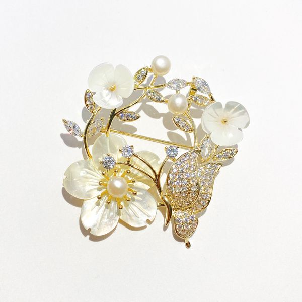 pins brooches vintage wreath shell brooch white freshwater pearls corsage pins for women suit coat elegant jewelry gold brooches zircon broc, Gray
pins brooches vintage wreath shell brooch white freshwater pearls corsage pins for women suit coat elegant jewelry gold brooches zircon broc, Gray