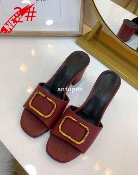 shoes new vlogo black low heeled slippers fashion women s sandals rw0s0m60 hws 0no x01 valentinoes valentinoity ybw aod
shoes new vlogo black low heeled slippers fashion women s sandals rw0s0m60 hws 0no x01 valentinoes valentinoity ybw aod