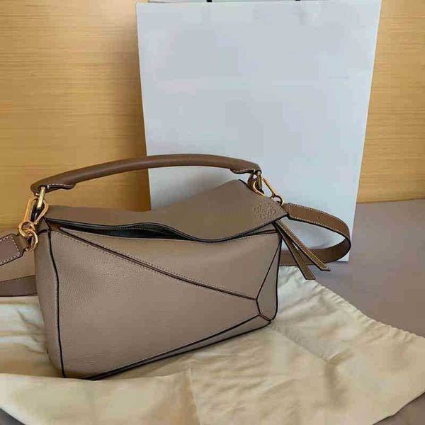 designer luxury women bag lowe handbags totes womens crossbody loulous puzzle handbag loweitys 5a quality cubi shoulder fashion capacity ver
designer luxury women bag lowe handbags totes womens crossbody loulous puzzle handbag loweitys 5a quality cubi shoulder fashion capacity ver