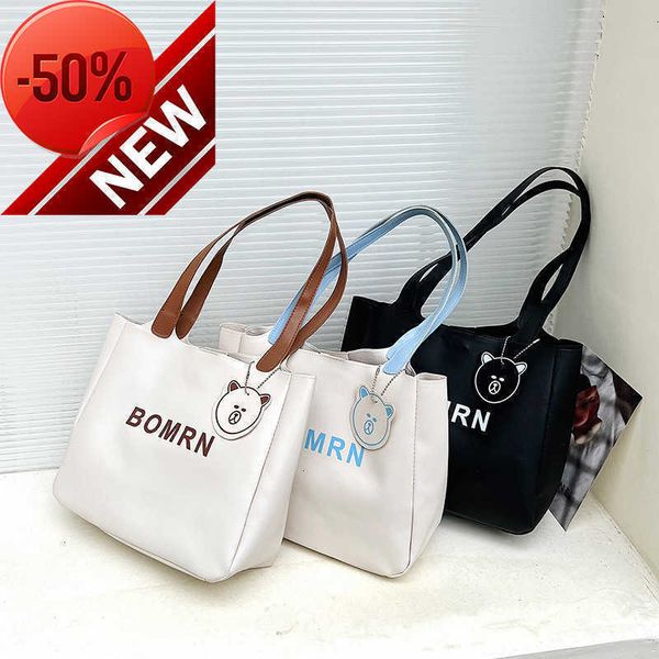 store has 80% off wholesale bag women 2023 new style canvas fashion print one shoulder large shopping women's handbag
store has 80% off wholesale bag women 2023 new style canvas fashion print one shoulder large shopping women's handbag