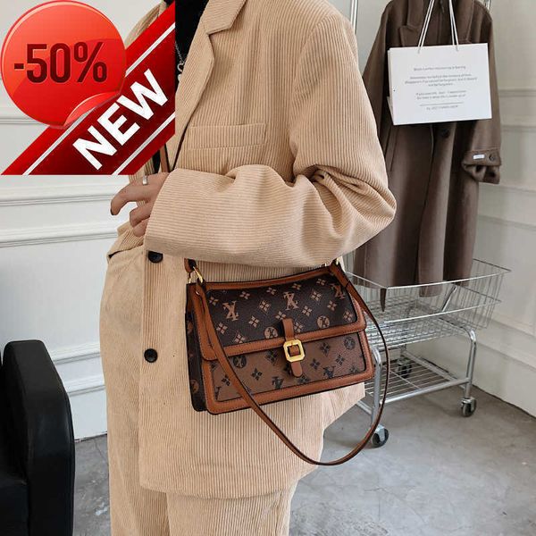 store has 80% off wholesale bag women 2023 new network red same style print fashion buckle one shoulder crossbody western small square
store has 80% off wholesale bag women 2023 new network red same style print fashion buckle one shoulder crossbody western small square