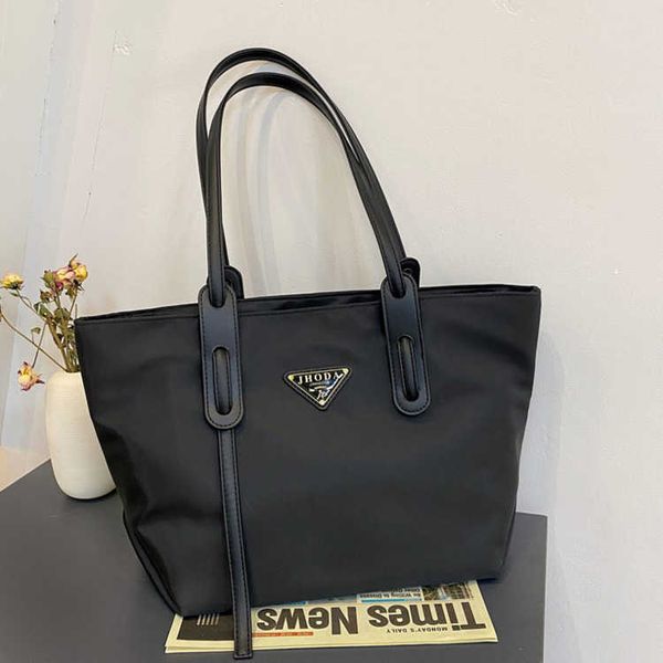 new nylon butot women's large bag one shoulder hand oxford cloth portable shopping handbags sale
new nylon butot women's large bag one shoulder hand oxford cloth portable shopping handbags sale