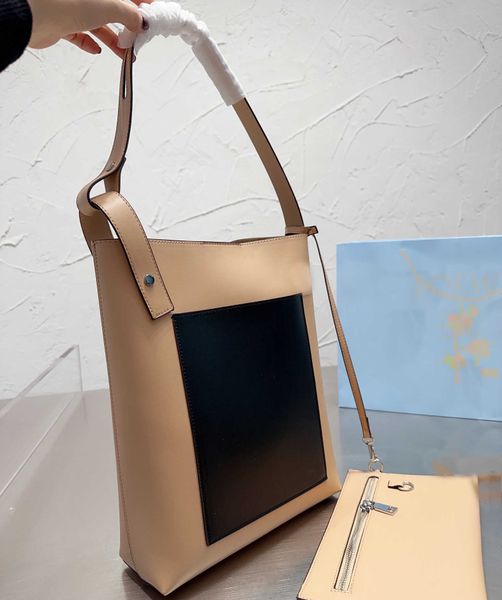tote bag women pouch shopping celebrity temperament party handbag luxury alphabet ladies handbags wallets with envelope small package221116
tote bag women pouch shopping celebrity temperament party handbag luxury alphabet ladies handbags wallets with envelope small package221116