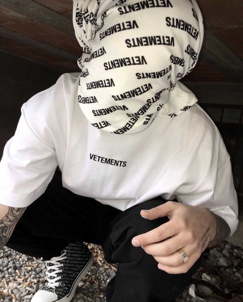 men's t-shirts vetements oversize t shirt men women small letter t-shirt original tag label g221118, White;black
men's t-shirts vetements oversize t shirt men women small letter t-shirt original tag label g221118, White;black