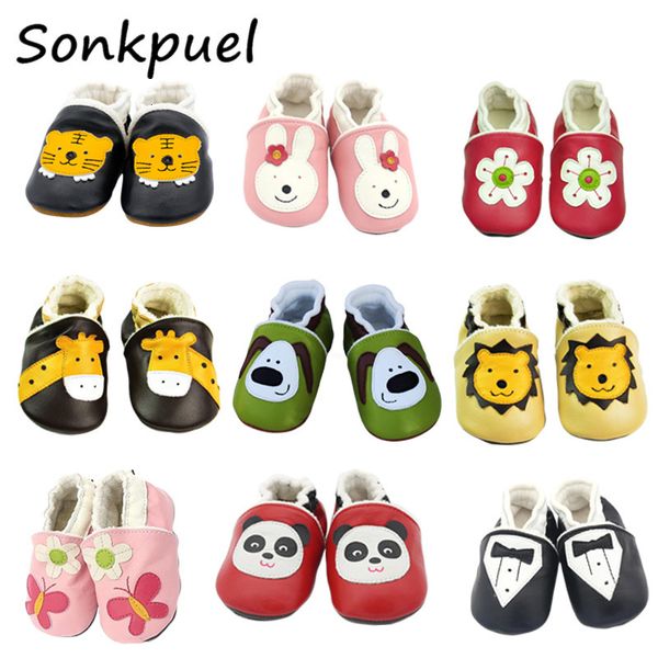 sneakers cute baby shoes girls soft moccasins shoe winter plus velvet antislip girl toddler boy born first walker 221119, Black;red
sneakers cute baby shoes girls soft moccasins shoe winter plus velvet antislip girl toddler boy born first walker 221119, Black;red