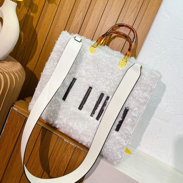 women girls plush shoulder bag designer large capacity fluffy tote stylish handbag purse fashion lamb wool shopping bags leather letter hand
women girls plush shoulder bag designer large capacity fluffy tote stylish handbag purse fashion lamb wool shopping bags leather letter hand