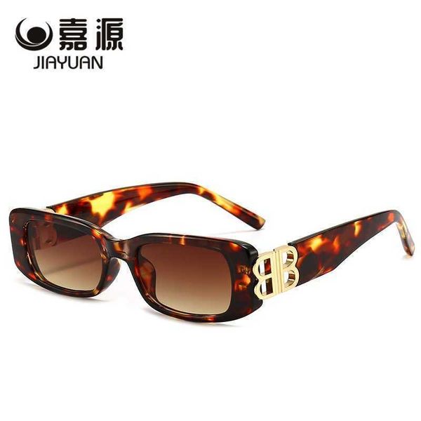 2022 new women's small frame glasses tiktok live street shooting sunglasses men 2039, White;black
2022 new women's small frame glasses tiktok live street shooting sunglasses men 2039, White;black