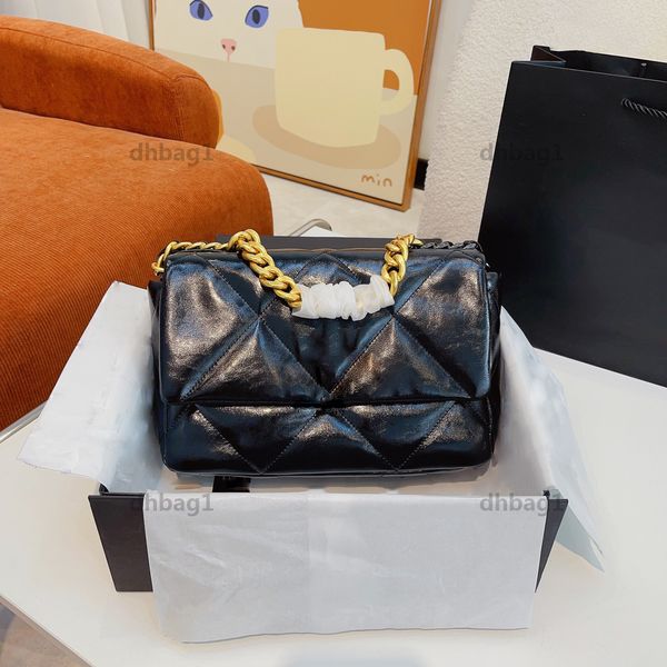 19 classic designer flip shoulder bag leather gold and silver handle multi-color stylish clutch bags card pouch crossbody luxury womens fash
19 classic designer flip shoulder bag leather gold and silver handle multi-color stylish clutch bags card pouch crossbody luxury womens fash
