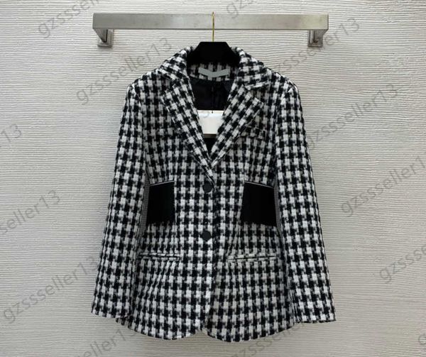 womens jacket designer letter printing elastic webbing waist folding design plaid jackets lapel pocket button flap long sleeves slimling br, Black;brown
womens jacket designer letter printing elastic webbing waist folding design plaid jackets lapel pocket button flap long sleeves slimling br, Black;brown