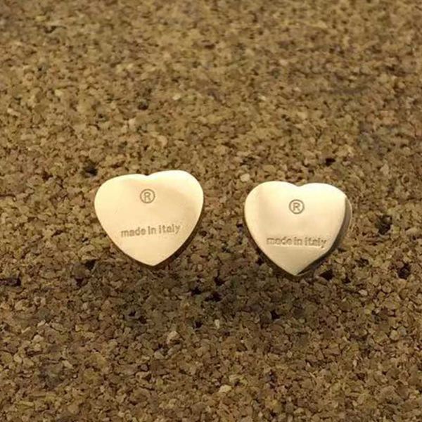 10mm rose gold heart earring stud women couple flannel bag stainless steel body jewelry gifts for woman accessories wholesale, Golden;silver
10mm rose gold heart earring stud women couple flannel bag stainless steel body jewelry gifts for woman accessories wholesale, Golden;silver