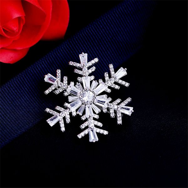 pins brooches bling snowflake women brooches sparkling zircon crystal brooch pins winter jewelry female broches pin christmas gift 221118, Gray 
pins brooches bling snowflake women brooches sparkling zircon crystal brooch pins winter jewelry female broches pin christmas gift 221118, Gray