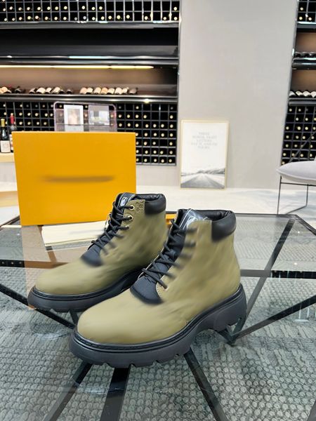 2023 men's boots with jersey crafted in black white leather leather roman men boot man designer flat fashion mens booties size 39-45 -g
2023 men's boots with jersey crafted in black white leather leather roman men boot man designer flat fashion mens booties size 39-45 -g