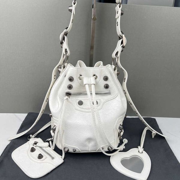 bucket bag purses for women designer crossbody shoulder bags lady le cagole motorcycle handbag y2k style
bucket bag purses for women designer crossbody shoulder bags lady le cagole motorcycle handbag y2k style
