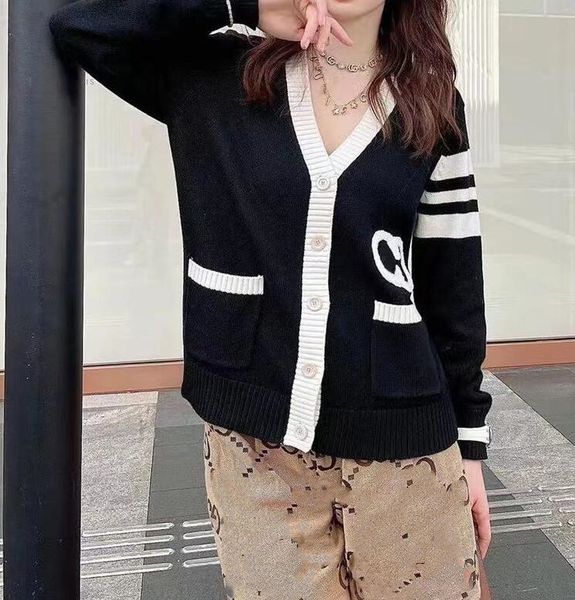 2022 new women's sweaters spring autumn loose casual women cardigan designer sweaters, White;black
2022 new women's sweaters spring autumn loose casual women cardigan designer sweaters, White;black