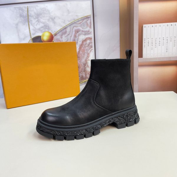 2023 man luxurys designer martin boots desert boot winter mens boots platform fashion love arrow flamingos medal heavy duty soles -b156, Black
2023 man luxurys designer martin boots desert boot winter mens boots platform fashion love arrow flamingos medal heavy duty soles -b156, Black