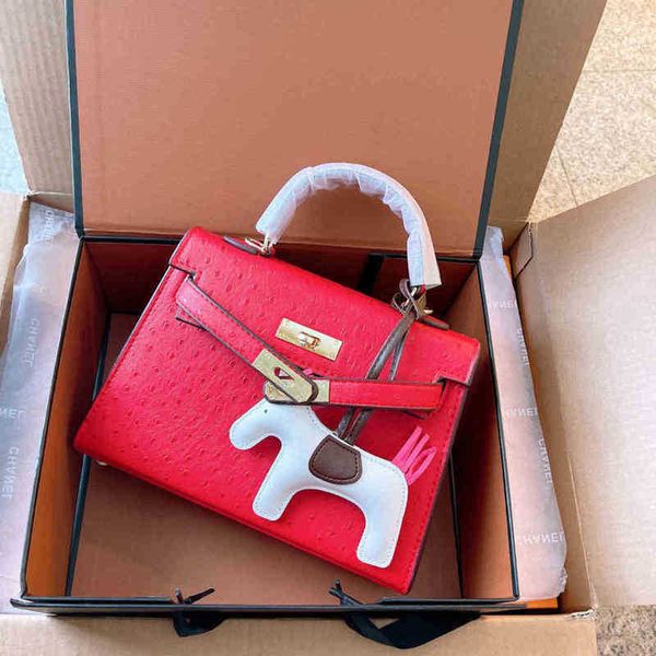 red leather bag net handbag new portable one shoulder cross carry retro ostrich bride's wedding luxurys logo purses ladies
red leather bag net handbag new portable one shoulder cross carry retro ostrich bride's wedding luxurys logo purses ladies