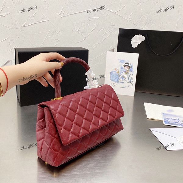 fashion women classic flap portable shoulder bag luxury caviar leather quilted designer bag diamond lattice trend handbag card holder clutch
fashion women classic flap portable shoulder bag luxury caviar leather quilted designer bag diamond lattice trend handbag card holder clutch