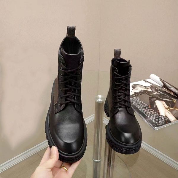 classic ladies' doc martens fashion desert boots designer casual leather patchwork pattern large size 35-42 with box, Black
classic ladies' doc martens fashion desert boots designer casual leather patchwork pattern large size 35-42 with box, Black