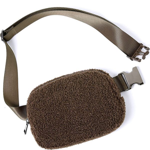 waist bags sport bag for women ourdoor fleece fur fanny pack men chest fashion packs winter 221119
waist bags sport bag for women ourdoor fleece fur fanny pack men chest fashion packs winter 221119