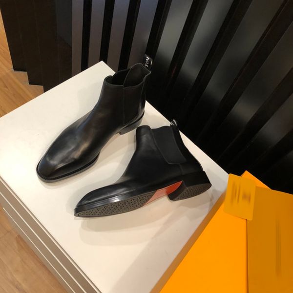 2023 man luxurys designer martin boots desert boot winter mens boots platform fashion love arrow flamingos medal heavy duty soles -b191, Black
2023 man luxurys designer martin boots desert boot winter mens boots platform fashion love arrow flamingos medal heavy duty soles -b191, Black