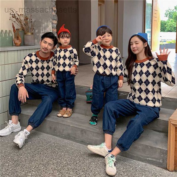 family matching outfits 2022 parent-child clothes korean style new year's day a family of three knit sweaters for the new year l221108, Blue
family matching outfits 2022 parent-child clothes korean style new year's day a family of three knit sweaters for the new year l221108, Blue