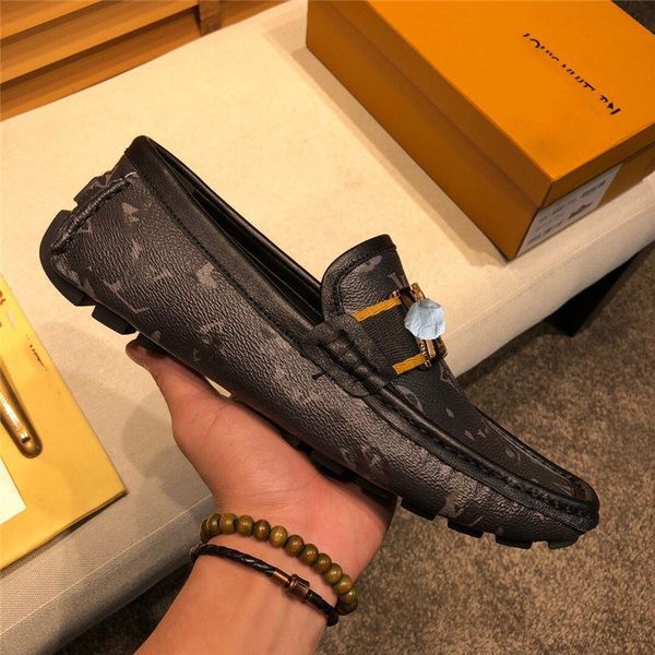 2022 men casual leather shoes mens loafers lightweight soft genuine leather slip-on sneakers male luxury men's moccasins boat shoe, Black
2022 men casual leather shoes mens loafers lightweight soft genuine leather slip-on sneakers male luxury men's moccasins boat shoe, Black