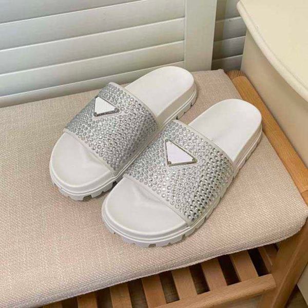 luxury designer slippers summer fashion floral damask rubber wide flat slippers beach casual sandals09, Black
luxury designer slippers summer fashion floral damask rubber wide flat slippers beach casual sandals09, Black