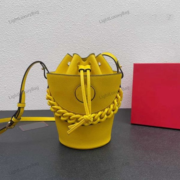 designer snake hair bucket bag leather multicolor quality crossbody for women classic famous brand shopping purses 220306
designer snake hair bucket bag leather multicolor quality crossbody for women classic famous brand shopping purses 220306