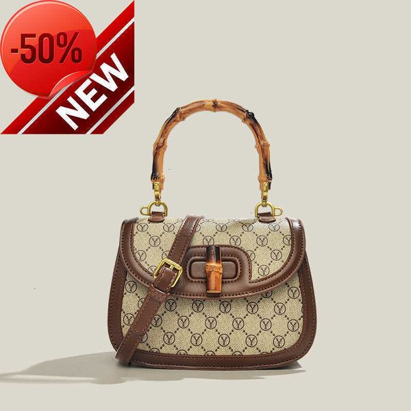 store has 80% off wholesale slub bag women's fashion saddle high-grade buckle old flower handbag shoulder
store has 80% off wholesale slub bag women's fashion saddle high-grade buckle old flower handbag shoulder