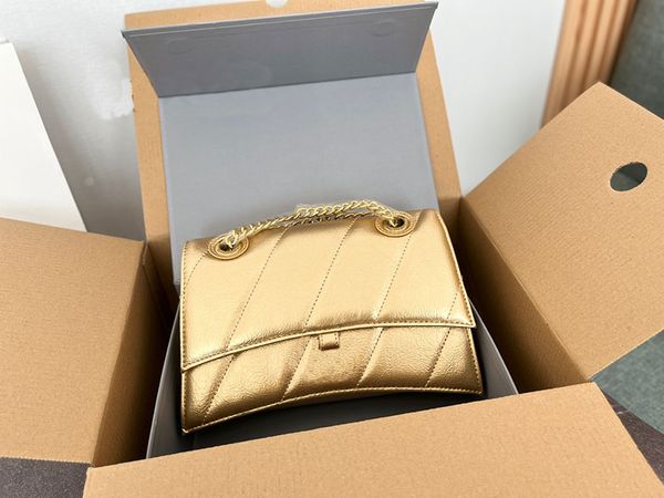 luxury designer chains shoulder bag hourglass bag crocodile pattern tote bags half moon crossbody fashion handbag letter b pendant with box
luxury designer chains shoulder bag hourglass bag crocodile pattern tote bags half moon crossbody fashion handbag letter b pendant with box