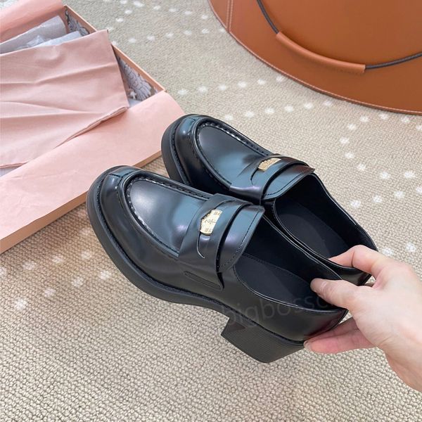new miui dress shoes women's chunky heels designer brand fashion retro do old gold coin black handmade round toe cocktail work leather
new miui dress shoes women's chunky heels designer brand fashion retro do old gold coin black handmade round toe cocktail work leather
