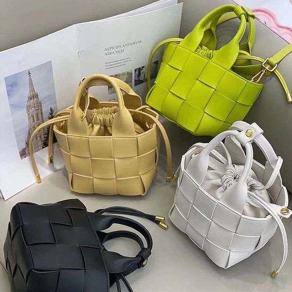 waist bags luxury designer small bucket for female weave leather women s handbag drawstring shoulder crossbody 221119
waist bags luxury designer small bucket for female weave leather women s handbag drawstring shoulder crossbody 221119