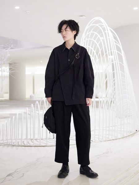 men's casual shirts s7xlwinter black shirt designer with asymmetrical diagonal buttons and long sleeves 221119, White;black
men's casual shirts s7xlwinter black shirt designer with asymmetrical diagonal buttons and long sleeves 221119, White;black