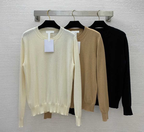 womens sweater animal logo embroidery round collar pullover long sleeve knit sweaters classic basic solid color joker knitwear brand women c, White;black
womens sweater animal logo embroidery round collar pullover long sleeve knit sweaters classic basic solid color joker knitwear brand women c, White;black