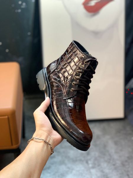2023 man luxury designer winter fashion snow boots booties warm leather black grey brown pink classic boots furry hairy boot plush short sho
2023 man luxury designer winter fashion snow boots booties warm leather black grey brown pink classic boots furry hairy boot plush short sho
