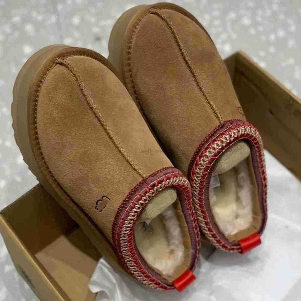 designer slippers 2023 tazz luxury snow boot wool slipper slope heel cotton slide women trawl red woolen slippers flat bottom in winter, Black
designer slippers 2023 tazz luxury snow boot wool slipper slope heel cotton slide women trawl red woolen slippers flat bottom in winter, Black