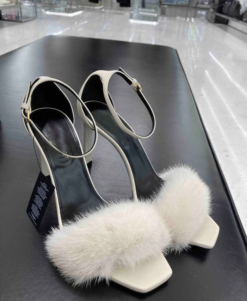 winter luxury brands women bea sandals shoes black white patent leather and mink fur strap high heels lady dress wedding gladiator sandalias
winter luxury brands women bea sandals shoes black white patent leather and mink fur strap high heels lady dress wedding gladiator sandalias